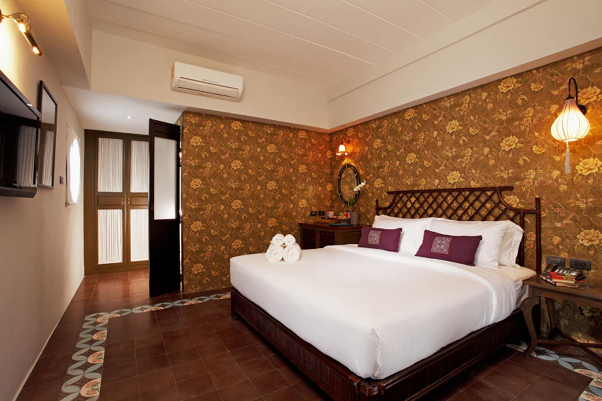 Baan Chart Hotel Банкок Екстериор снимка