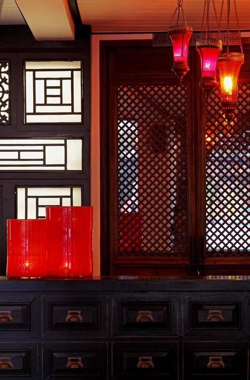 Baan Chart Hotel Банкок Екстериор снимка
